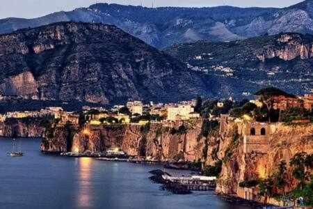 Gocce Villas - Skyline Sorrento Views In The Heart Of Sorrento Esterno foto